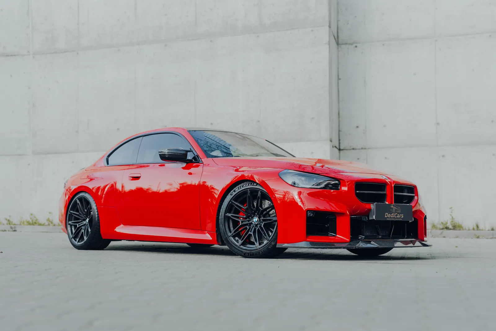 BMW M2 G87 jako kompaktowe auto sportowe na weekend