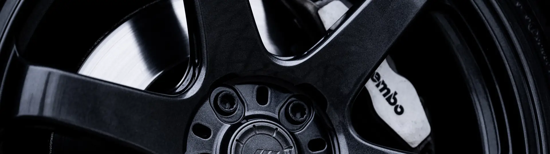 Sportowa felga z układem hamulcowym Brembo
